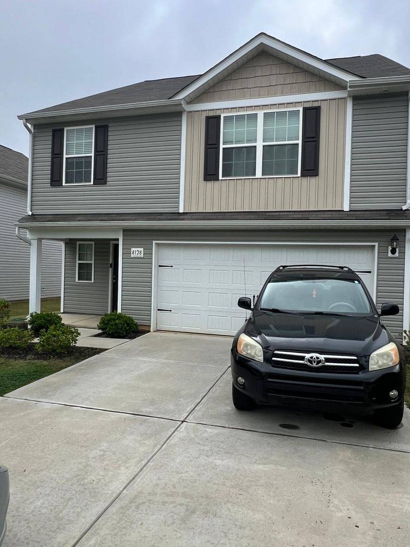 House for rent at 8128 Derby Woods Lane, Charlotte, NC 28214