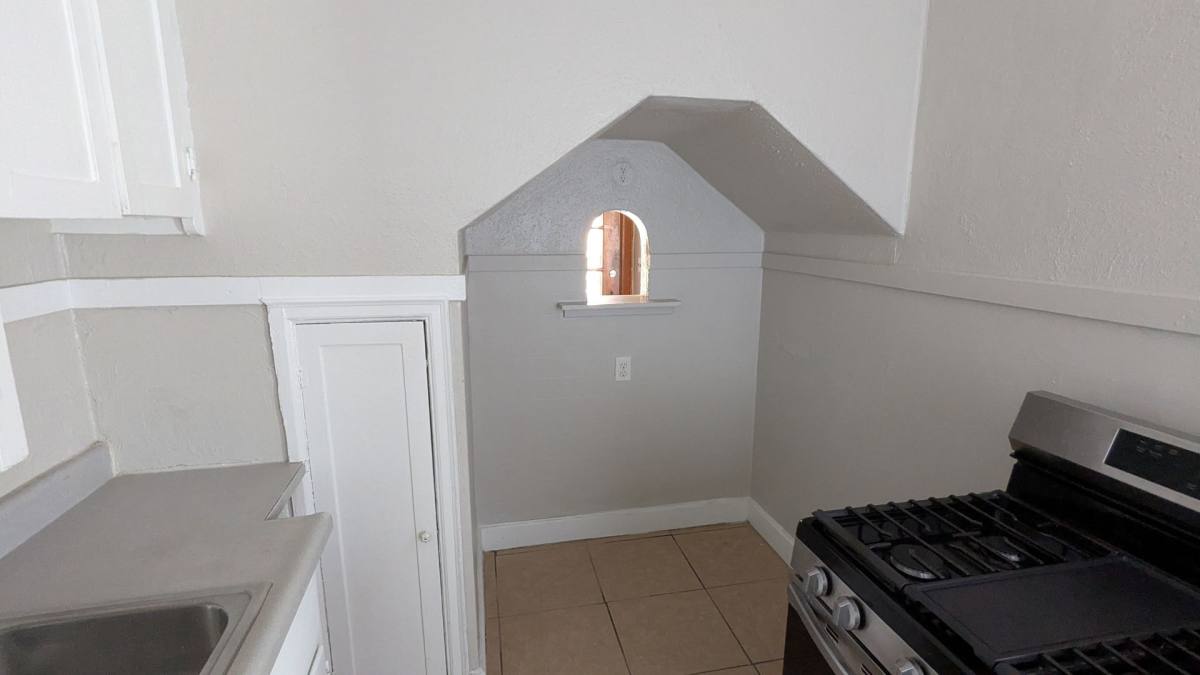 Apartment for rent at 10 N 31st St, Council Bluffs, IA 51501