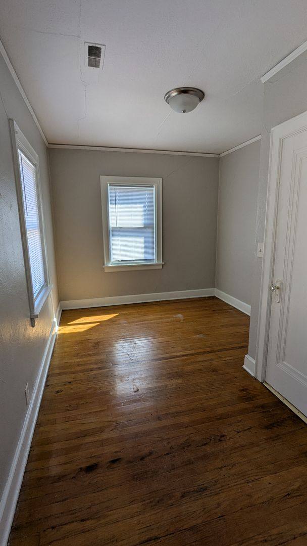 Apartment for rent at 10 N 31st St, Council Bluffs, IA 51501