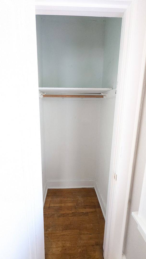 Apartment for rent at 10 N 31st St, Council Bluffs, IA 51501