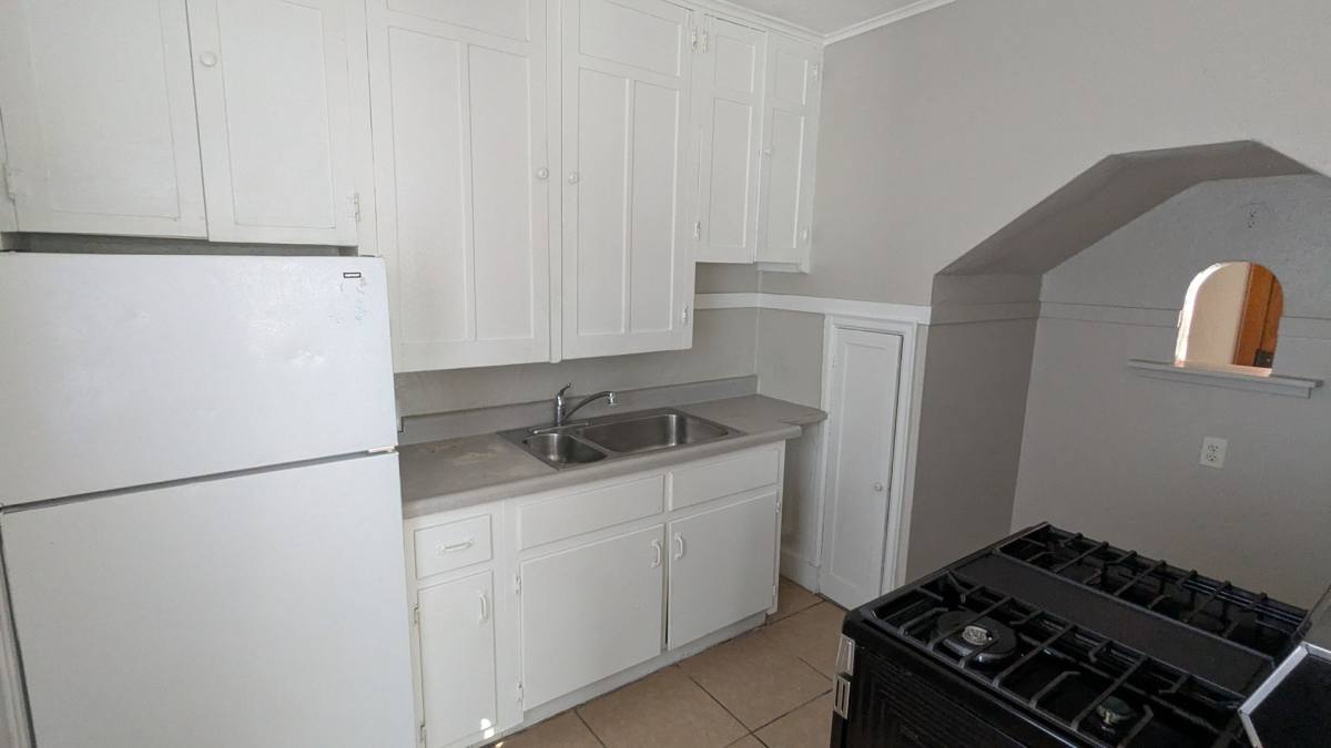 Apartment for rent at 10 N 31st St, Council Bluffs, IA 51501