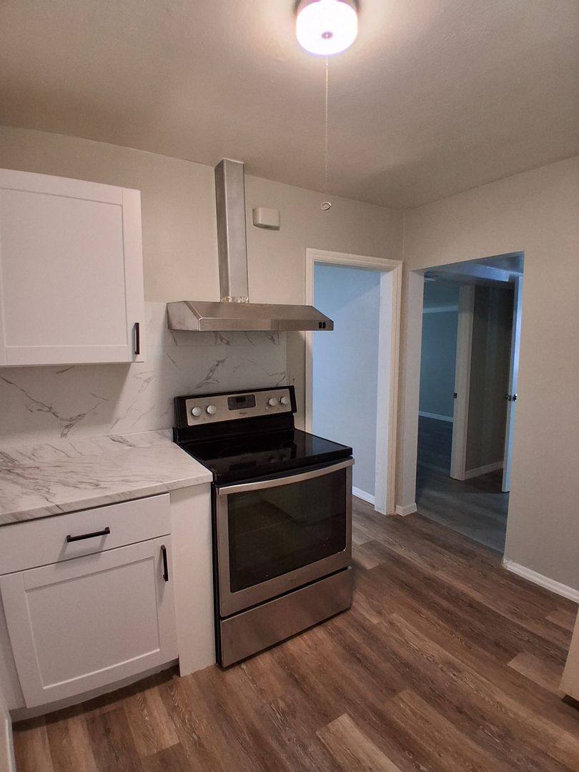House for rent at 506 N Macdill Ave, Tampa, FL 33609