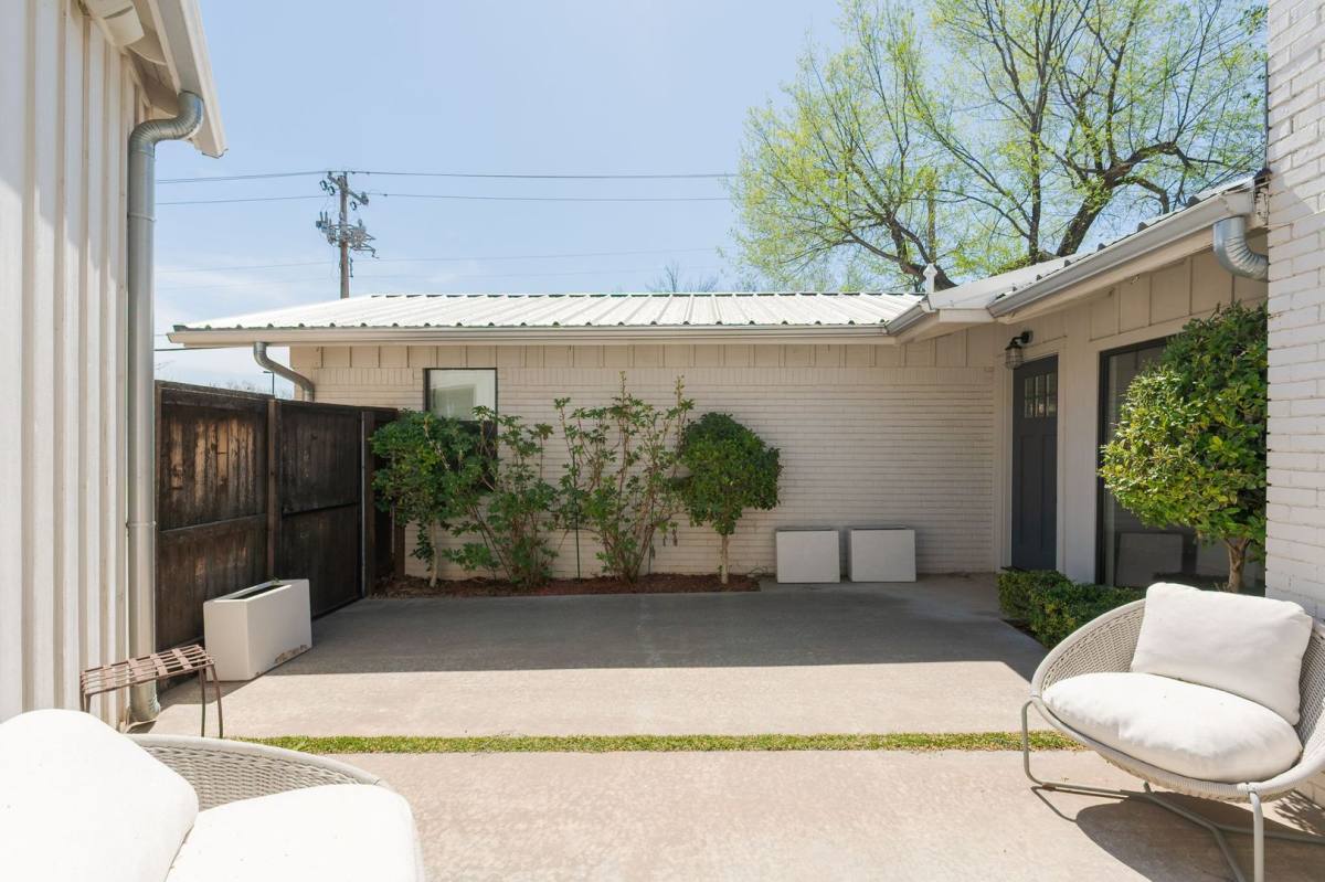 House for rent at 1209 NW 63rd St, Oklahoma City, OK 73116
