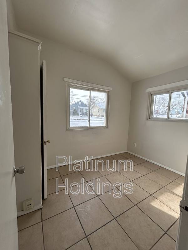 Apartment for rent at 1055 Neville Ave, Akron, OH 44306