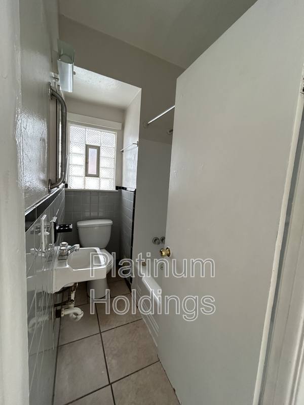 Apartment for rent at 1055 Neville Ave, Akron, OH 44306