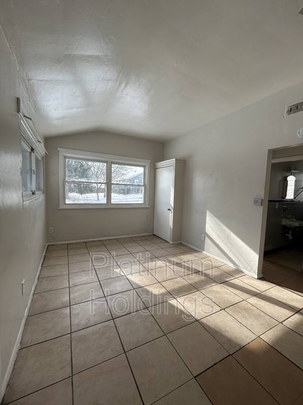 Apartment for rent at 1055 Neville Ave, Akron, OH 44306