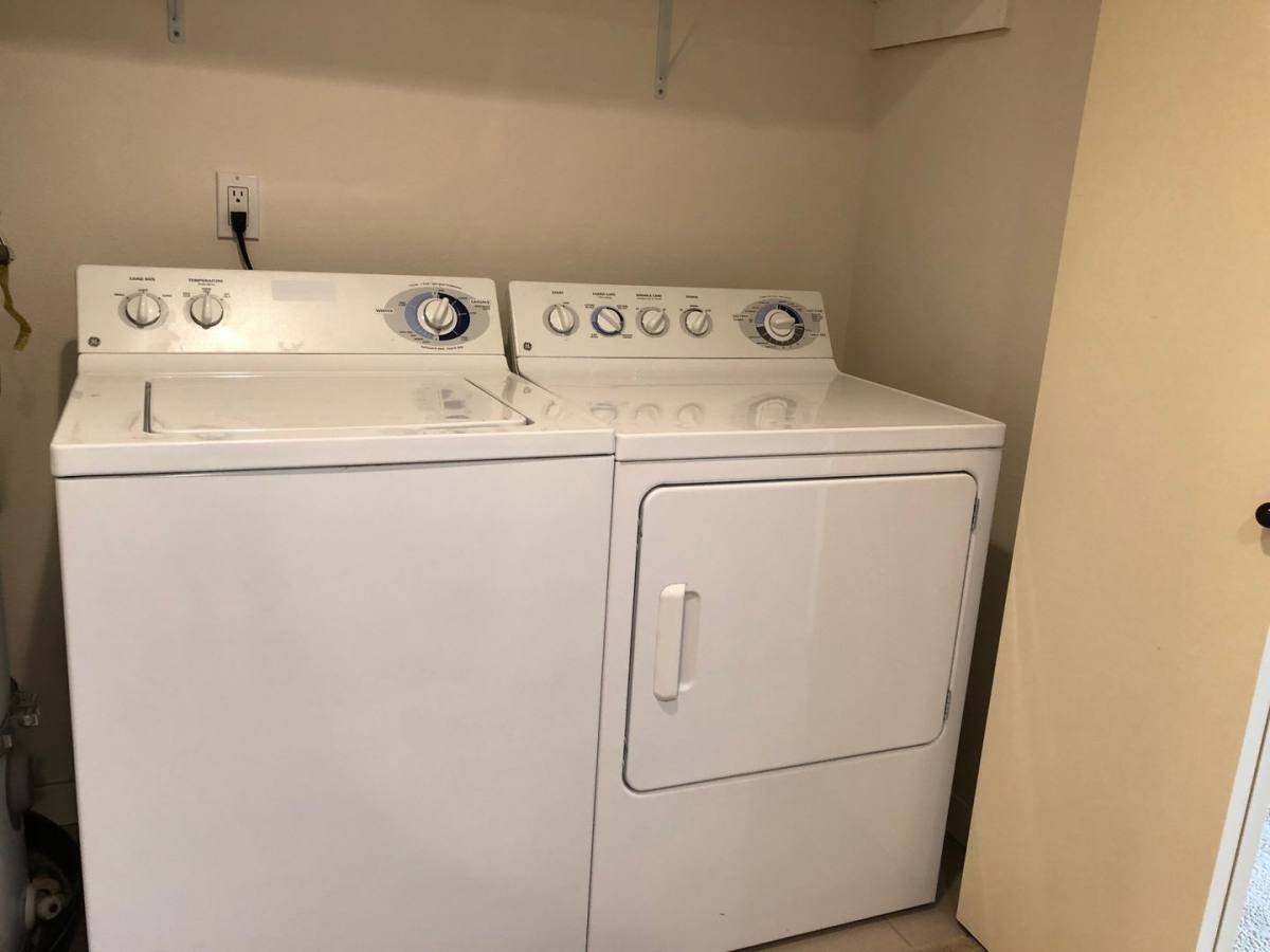 Apartment for rent at 2717 76th Ave SE, Mercer Island, WA 98040