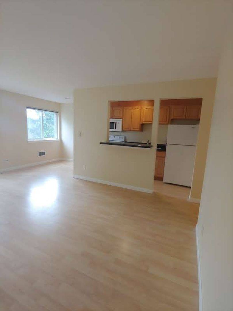 Apartment for rent at 2717 76th Ave SE, Mercer Island, WA 98040