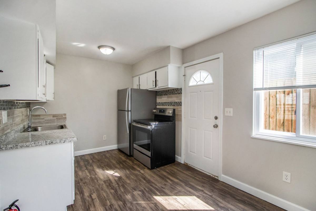 Apartment for rent at 444 Garland St #3, Kalamazoo, MI 49001