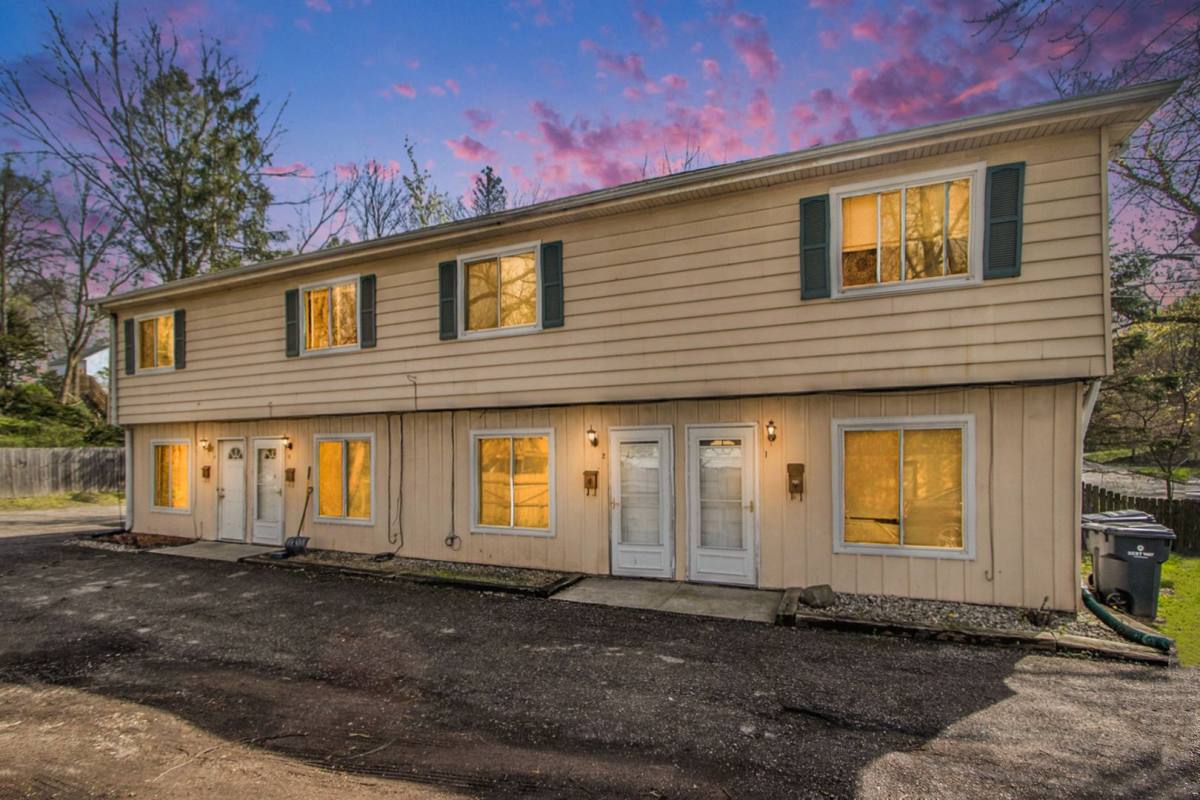 Apartment for rent at 444 Garland St #3, Kalamazoo, MI 49001
