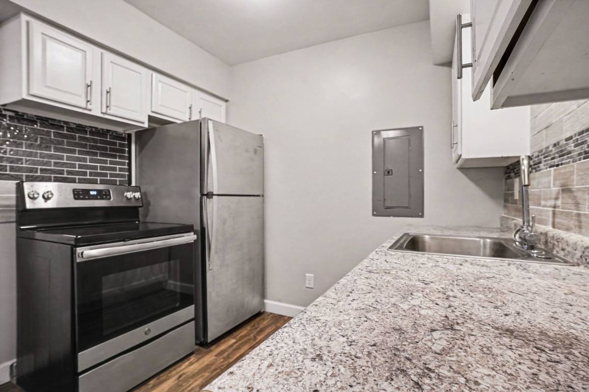 Apartment for rent at 444 Garland St #3, Kalamazoo, MI 49001