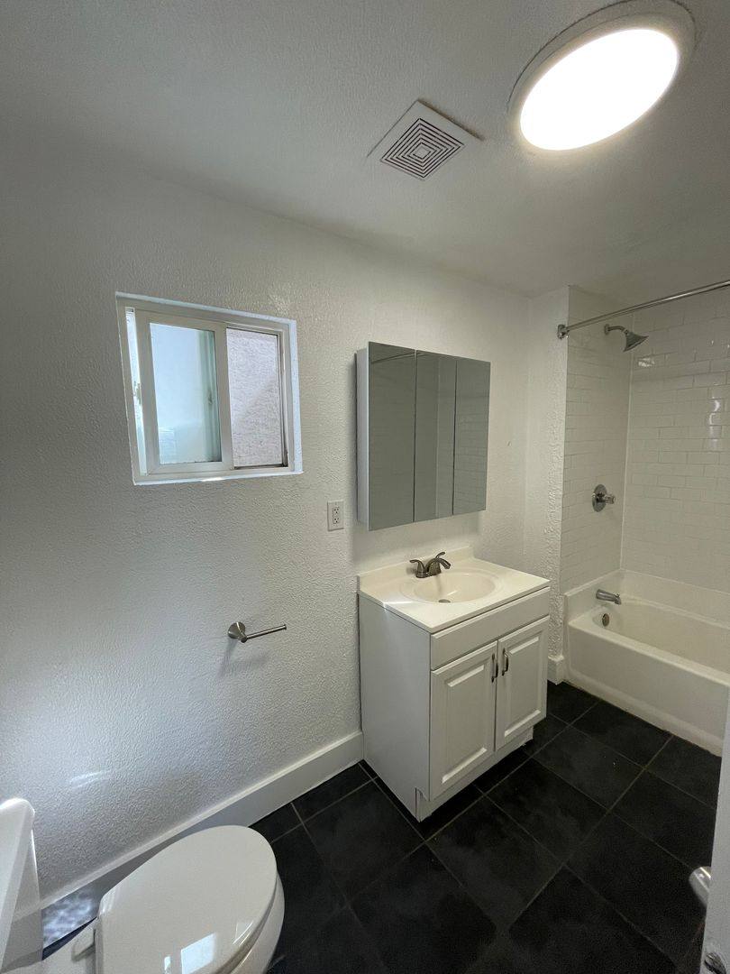 Apartment for rent at 1436-1438 3rd St, Oakland, CA 94607