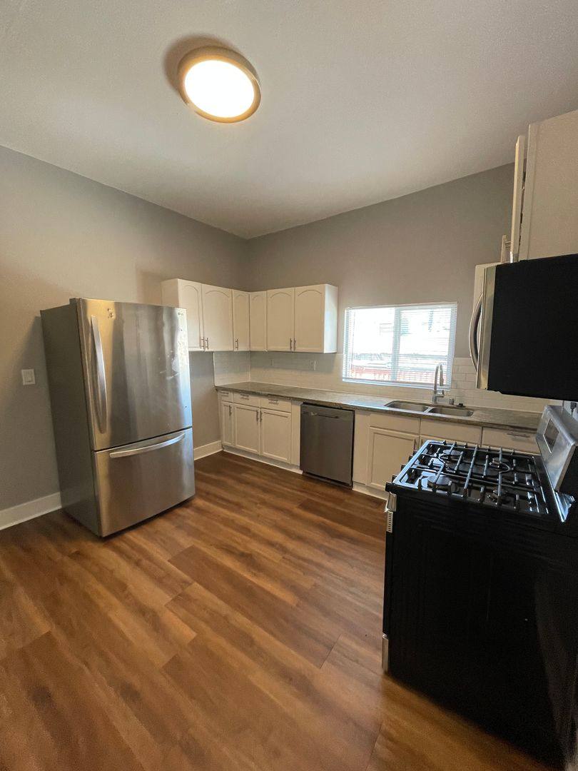 Apartment for rent at 1436-1438 3rd St, Oakland, CA 94607