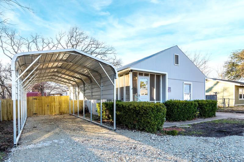 House for rent at 219 Wildwind St, Mabank, TX 75156