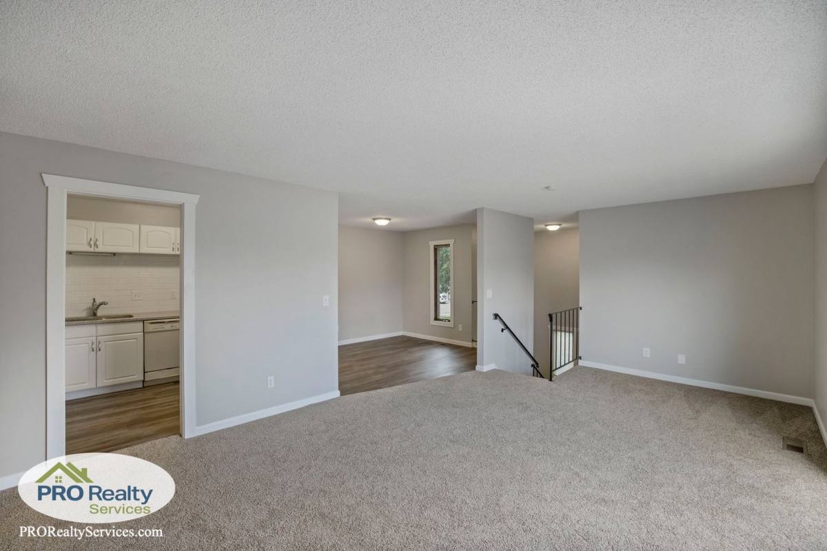 Townhouse for rent at 4502 Cinnamon Ridge Trail, Saint Paul, MN 55122