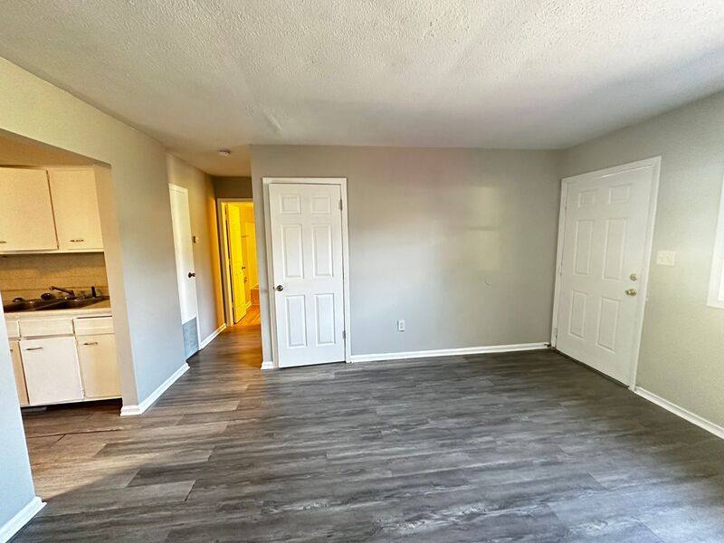 Apartment for rent at 304 Highland Ave Units A, B, & C - A, Columbus, OH 43204