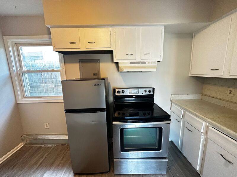 Apartment for rent at 304 Highland Ave Units A, B, & C - A, Columbus, OH 43204