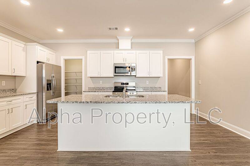 Townhouse for rent at 14 Alderly Way, Travelers Rest, SC 29690