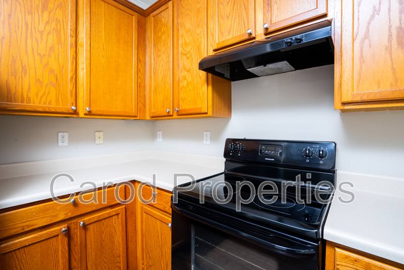 Townhouse for rent at 8829 Arbor Creek Dr, Charlotte, NC 28269