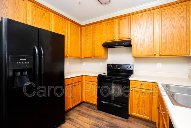 Townhouse for rent at 8829 Arbor Creek Dr, Charlotte, NC 28269