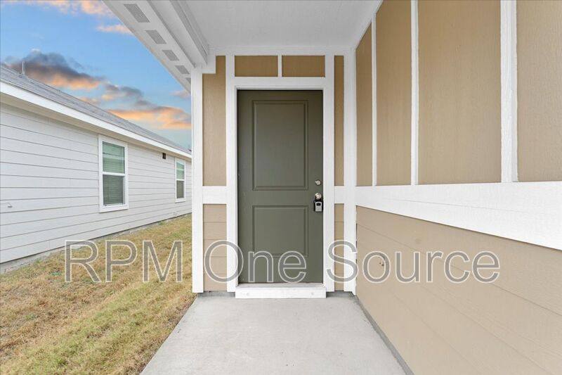 House for rent at 211 Herman Lane, Princeton, TX 75407
