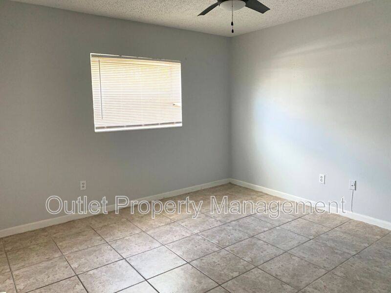 Condo for rent at 5885 Dahlia Dr #113, Orlando, FL 32807