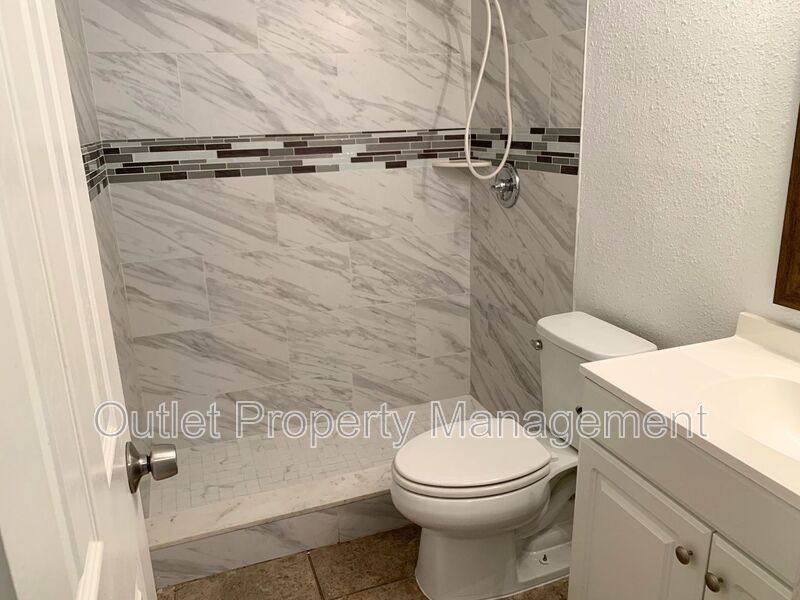 Condo for rent at 5885 Dahlia Dr #113, Orlando, FL 32807