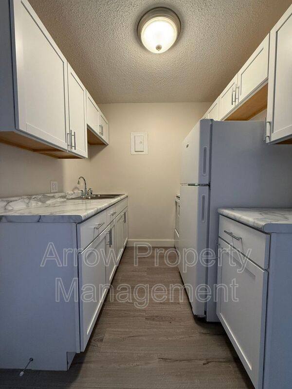 Apartment for rent at 1315 F St #4, Lincoln, NE 68508