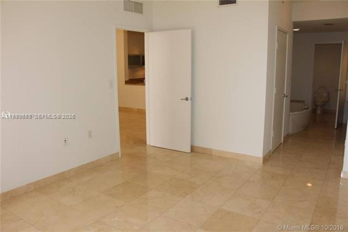 Apartment for rent at 16275 Collins Ave Appt, North Miami Beach, FL 33160