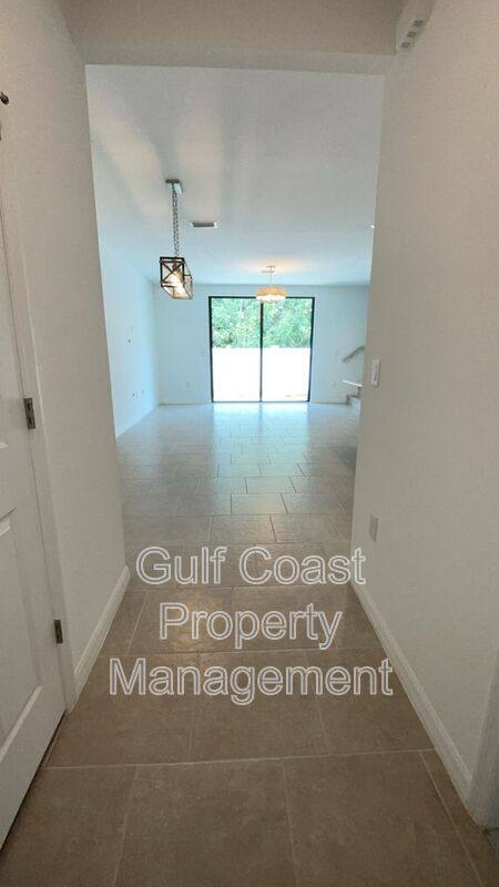 Townhouse for rent at 14195 Oviedo Place, Fort Myers, FL 33905
