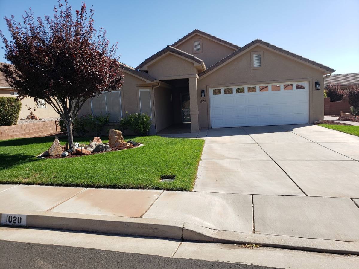 House for rent at 1020 N Graham Manor, Washington, UT 84780
