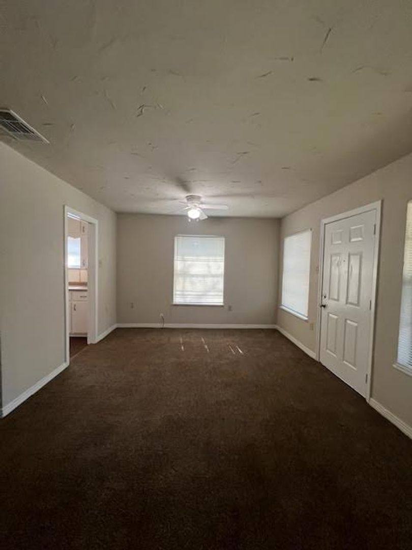 House for rent at 1906 Bosque Blvd, Waco, TX 76707
