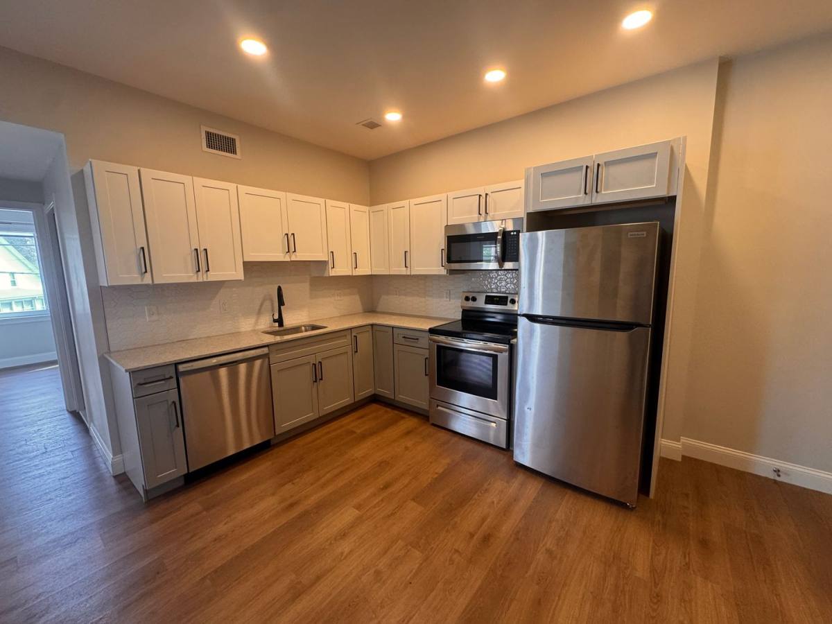 Apartment for rent at 279 Willard St, Quincy, MA 02169