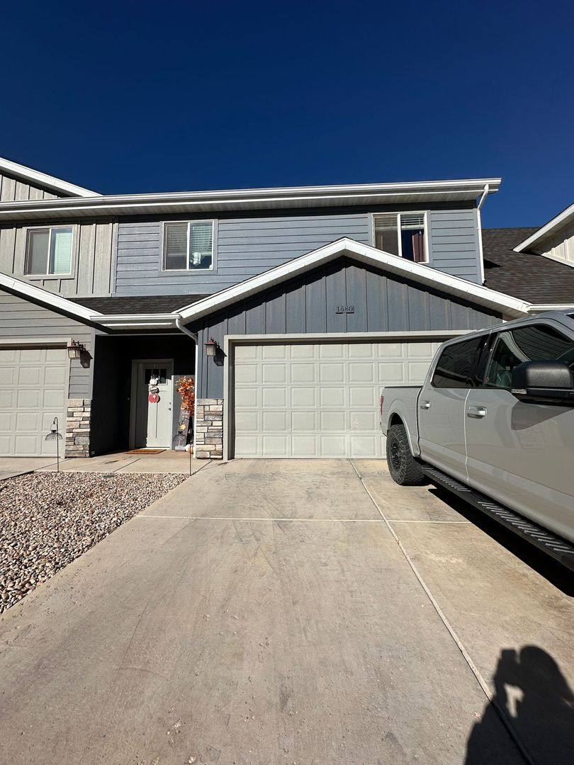 Townhouse for rent at 1580 S Topaz Dr, Cedar City, UT 84720