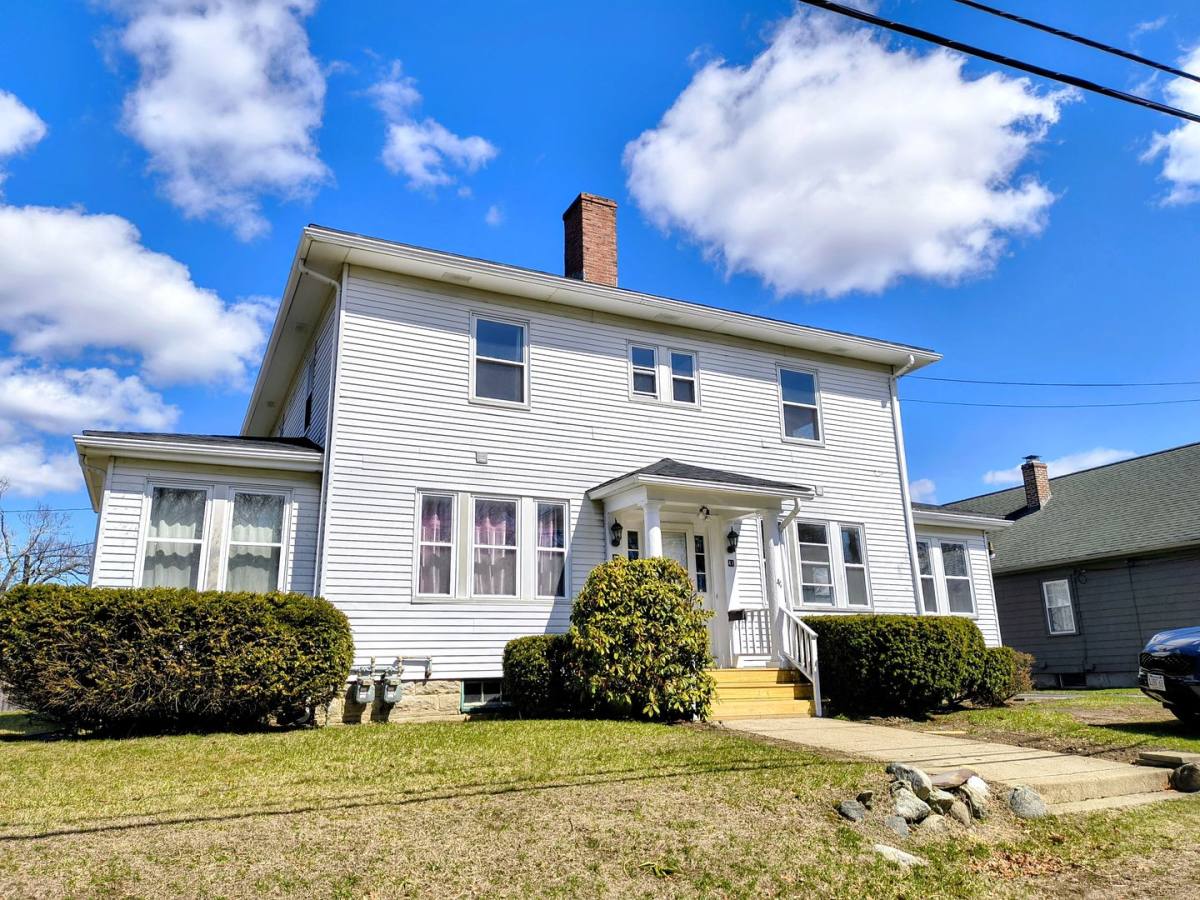 House for rent at 41 Fordson Ave, Cranston, RI 02921