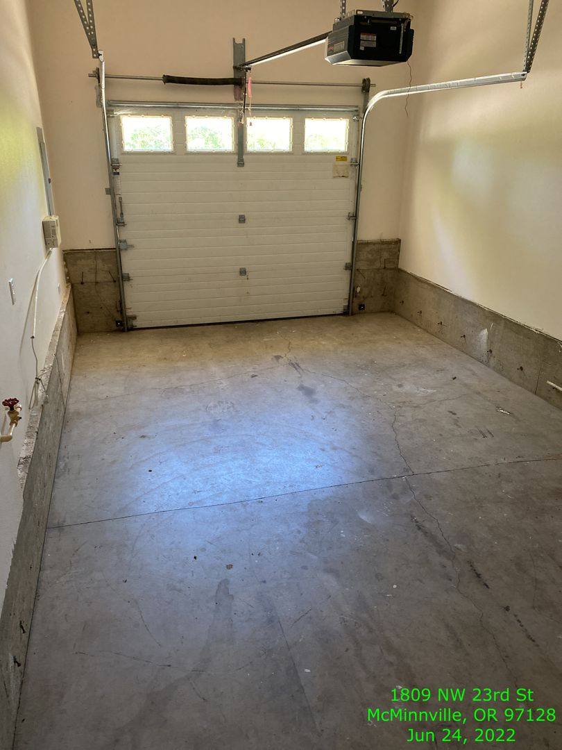 House for rent at 1809 NW 23rd St, McMinnville, OR 97128