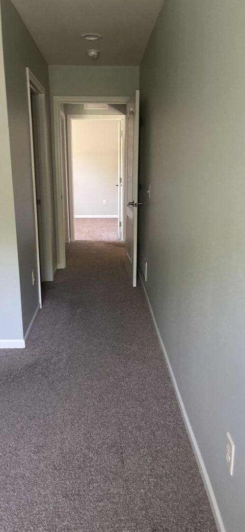 Townhouse for rent at 704 Cottonwood Crossing Dr, Newton, KS 67114