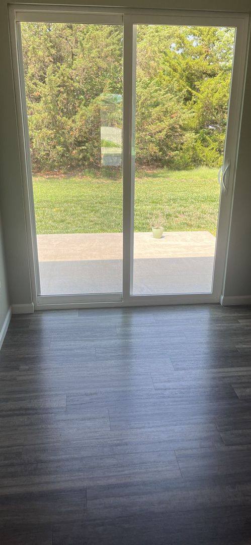 Townhouse for rent at 704 Cottonwood Crossing Dr, Newton, KS 67114