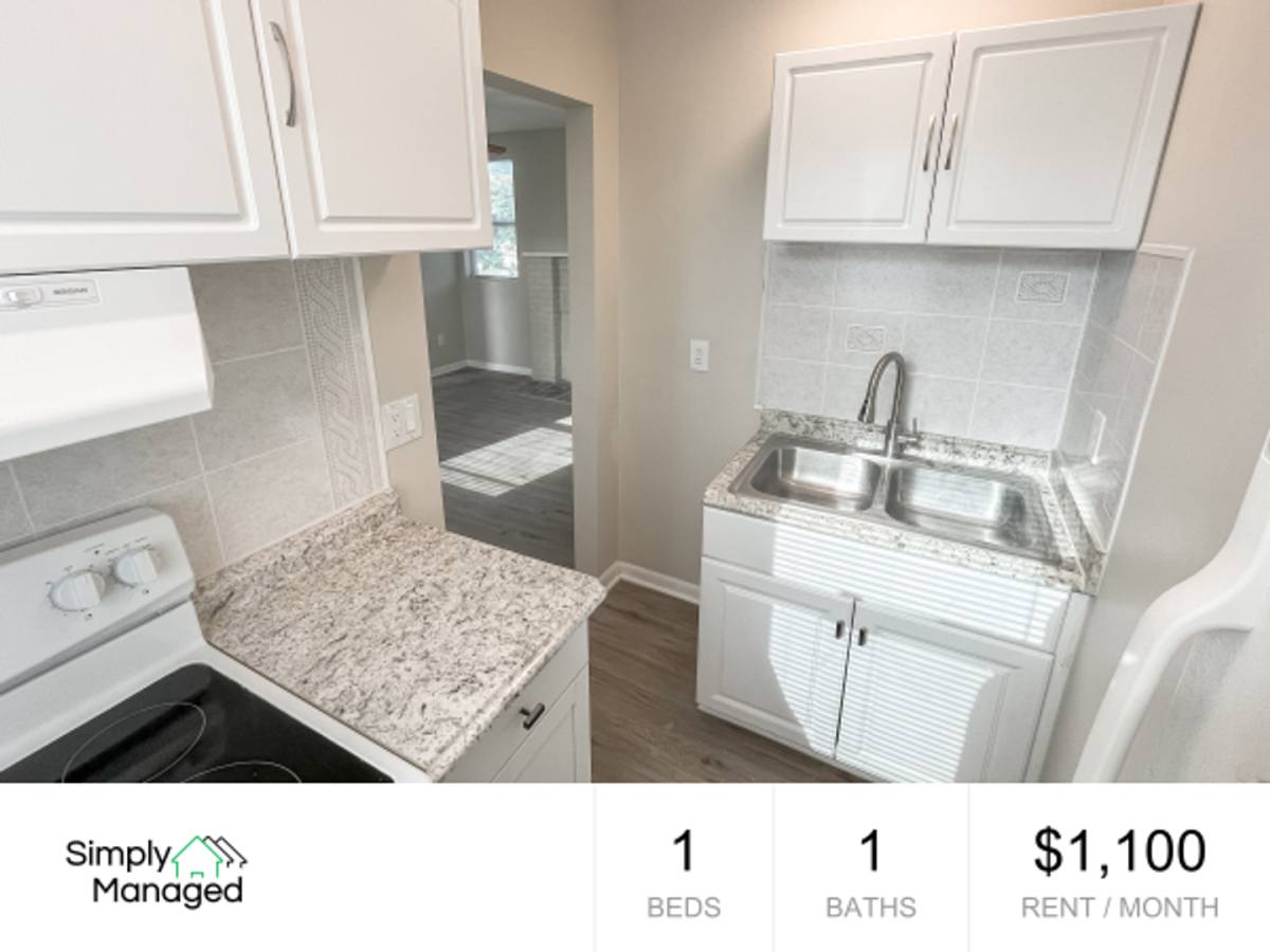 Apartment for rent at 321 W Ianthe St, Tavares, FL 32778