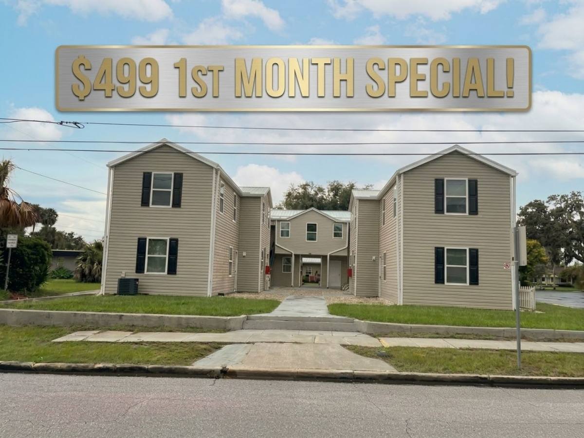 Apartment for rent at 321 W Ianthe St #8, Tavares, FL 32778