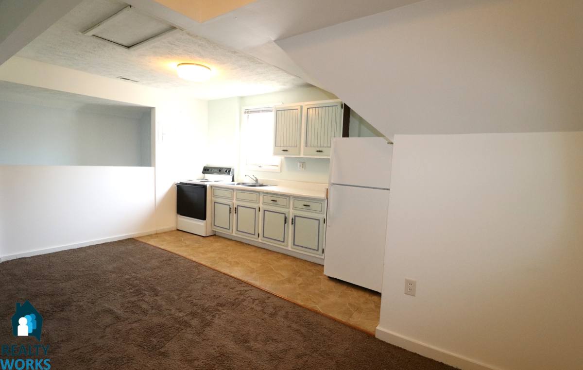 Apartment for rent at 926 S 14th St, Lincoln, NE 68508