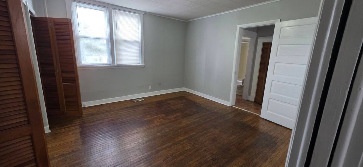 House for rent at 223 E 11th St, Anderson, IN 46016