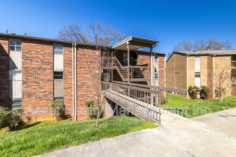 Apartment for rent at 431 Canberra Dr, Knoxville, TN 37923