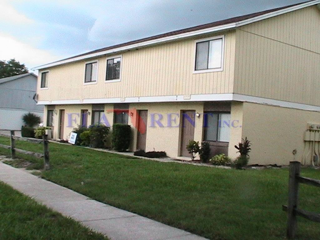 Townhouse for rent at 12058 Tift Circle, Orlando, FL 32826