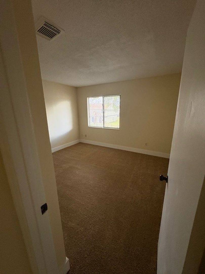 Townhouse for rent at 12058 Tift Circle, Orlando, FL 32826