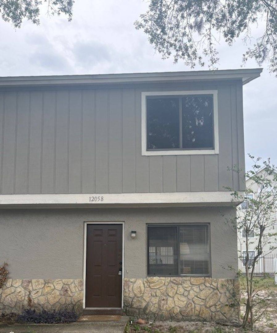 Townhouse for rent at 12058 Tift Circle, Orlando, FL 32826