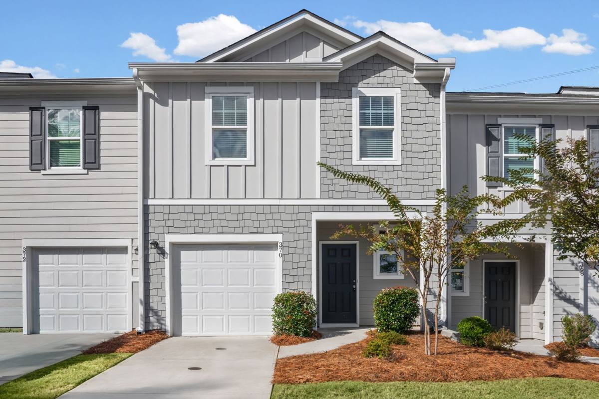 Townhouse for rent at 1002 Depot St, Cartersville, GA 30120