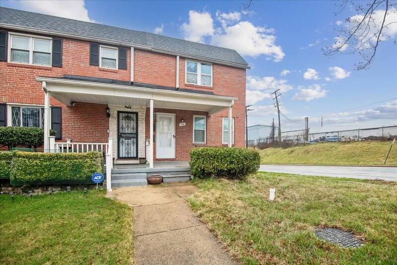 Apartment for rent at 1401 N Potomac St #1, Baltimore, MD 21213