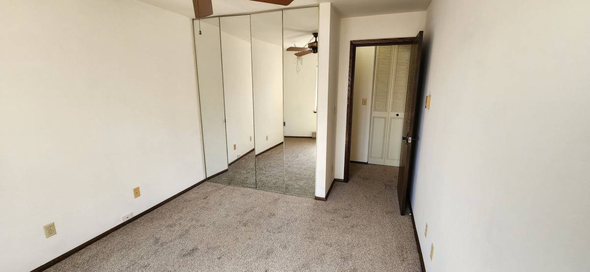Apartment for rent at 425 E Henry Clay St, Milwaukee, WI 53217