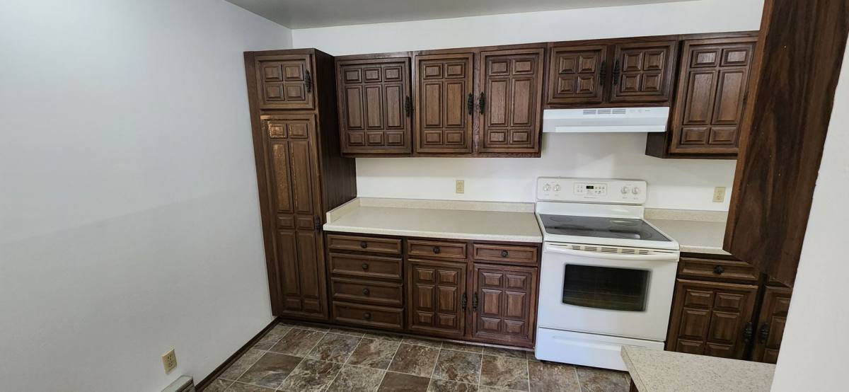 Apartment for rent at 425 E Henry Clay St, Milwaukee, WI 53217